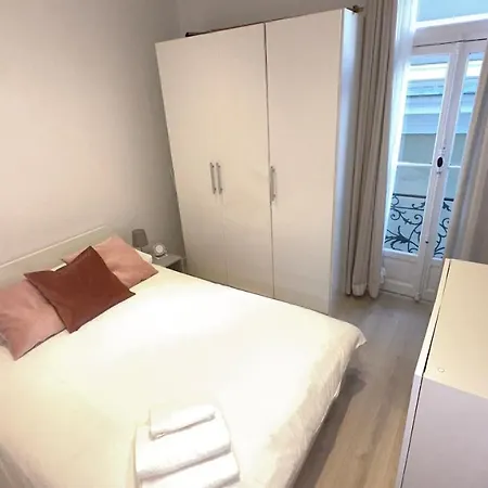 Apartment Super